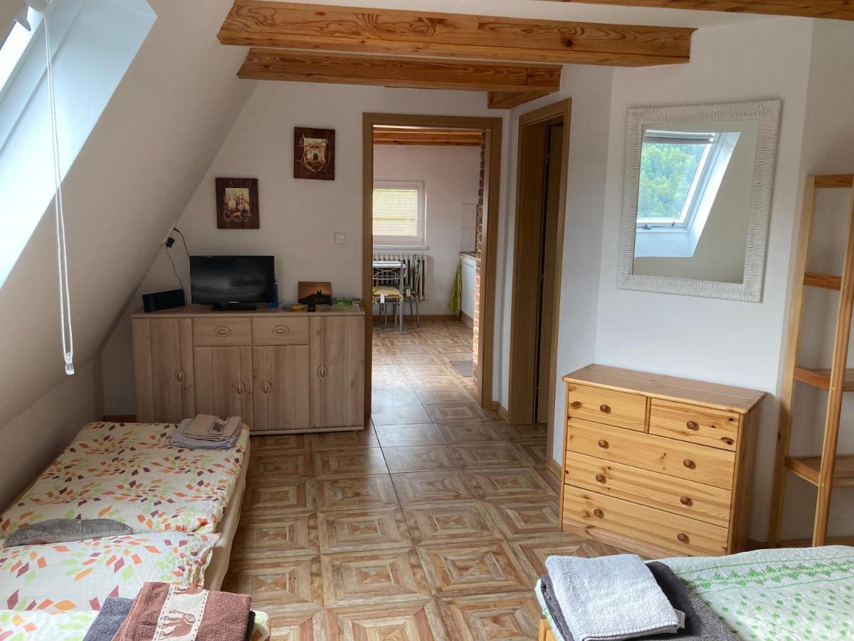 Apartman Panorama Lägenhet Banská Štiavnica Exteriör bild